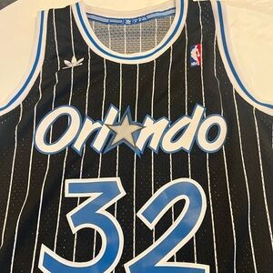 Adidas Shaquille O’Neal ‘93-‘94 pinstripe Swingman Jersey in size Medium